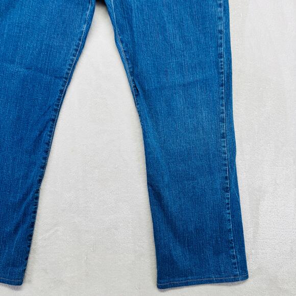 VTG NYDJ Jeans Womens 18 Med Wash Blue Denim Marilyn Straight High Rise USA Made - Picture 6 of 13